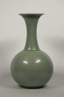 Globular Yuhuchun Vase