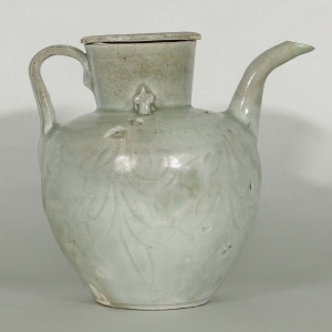 Lidded Ewer with Incised Design