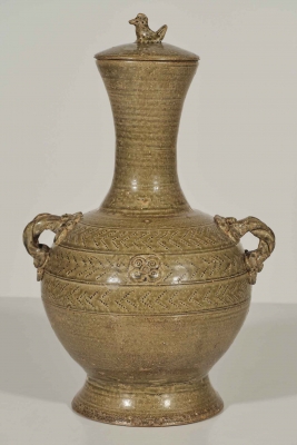 Lidded Hu-Form Vase with Twisted Handles