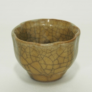 Octagonal Crackled Wine Cup